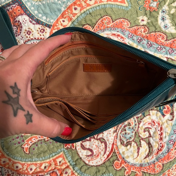 Hobo wristlet - Picture 2 of 2